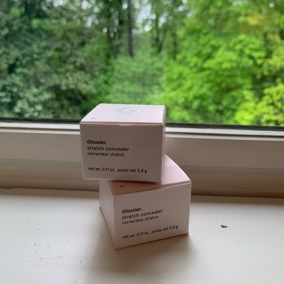 Glossier Stretch Concealer 0.17oz / 4.8 g - Picture 3 of 5